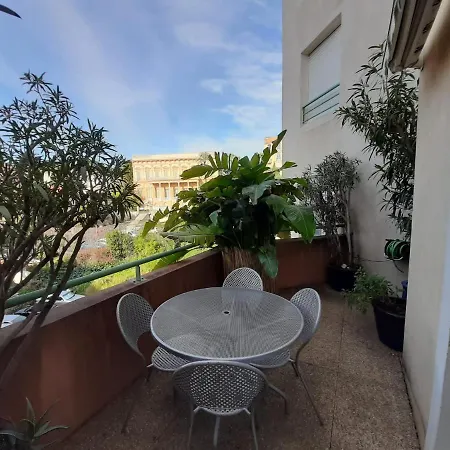 Joli Apartment